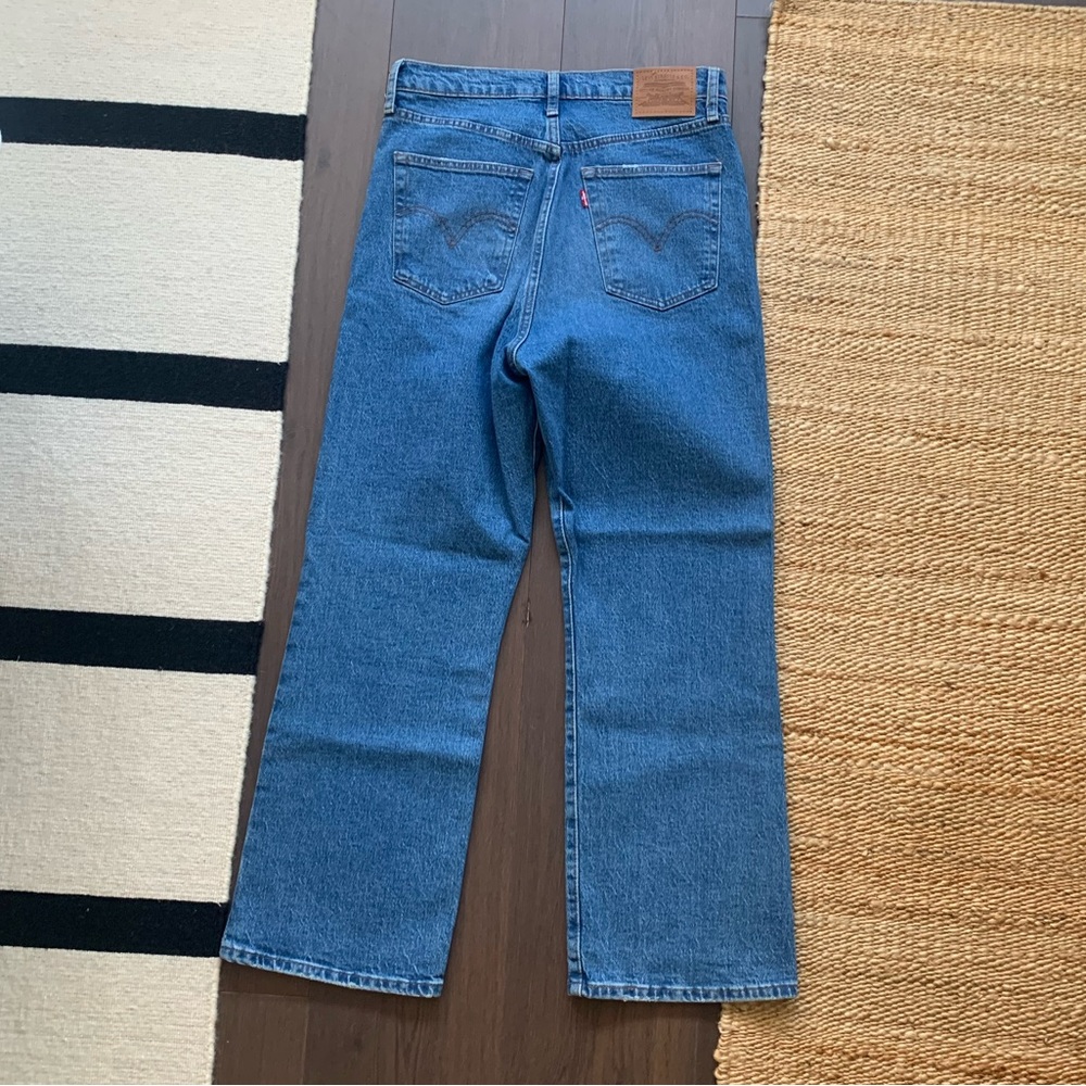 Levi’s Ribcage Cropped Bootcut Jeans - Picture 4 of 6